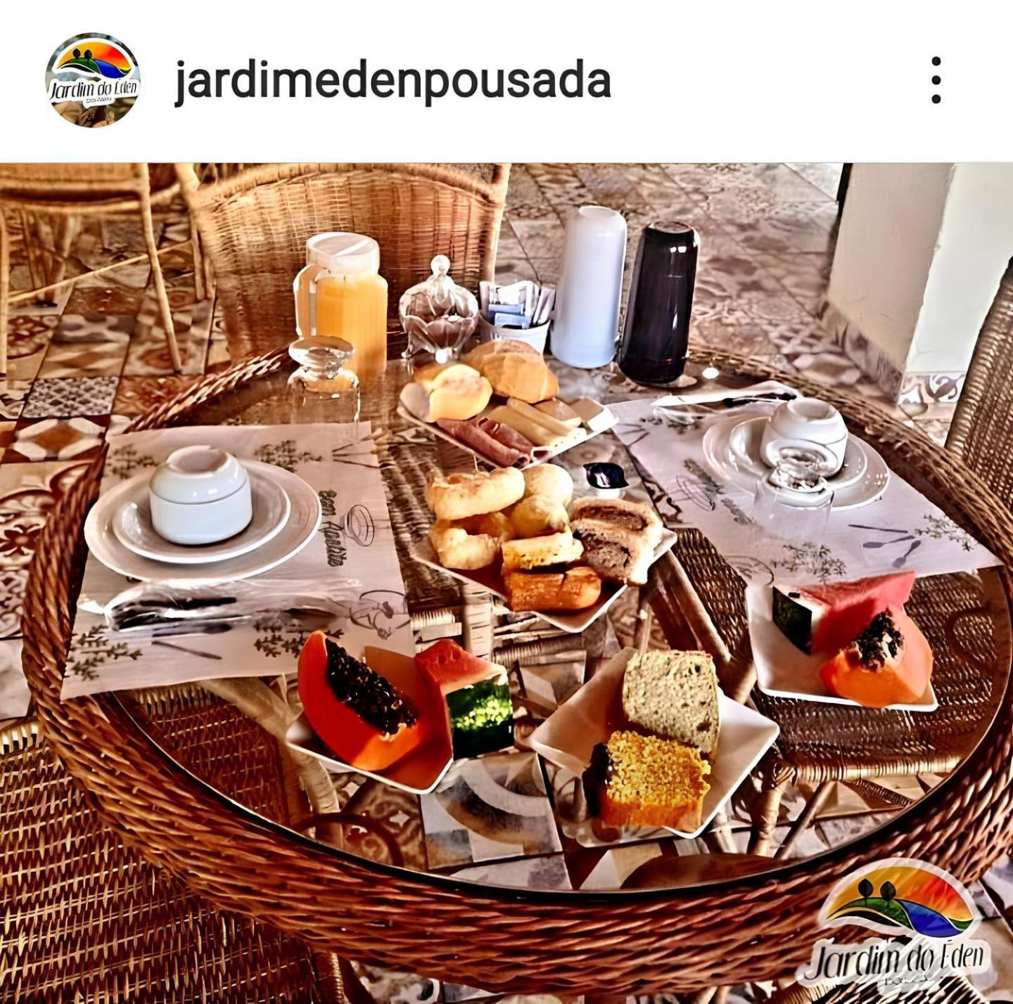 Pousada Jardim Do Eden Santana Do Riacho Eksteriør billede